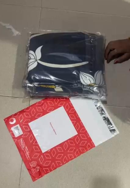 360° Elastic Fitted Bedsheet with Contrast Pillow Covers – King Size Glace Cotton Set